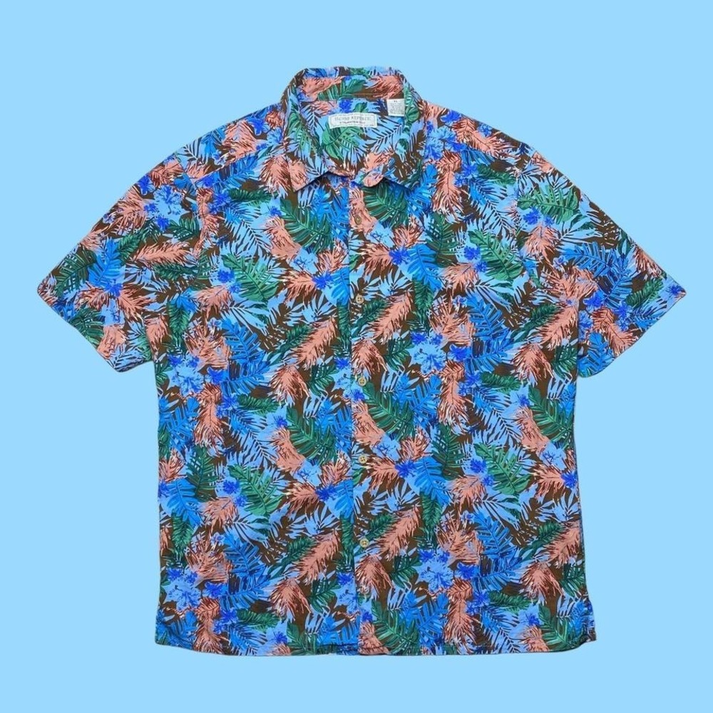 Hawaiian button down shirt
